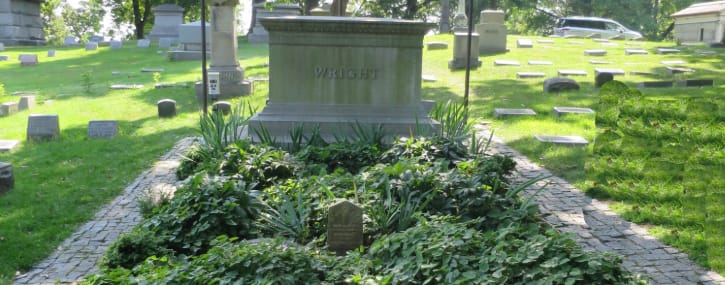 View of the Wright brothers grave at Woodland Cemetery in Dayton